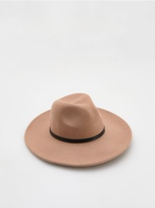 Wełniany kapelusz - beżowy