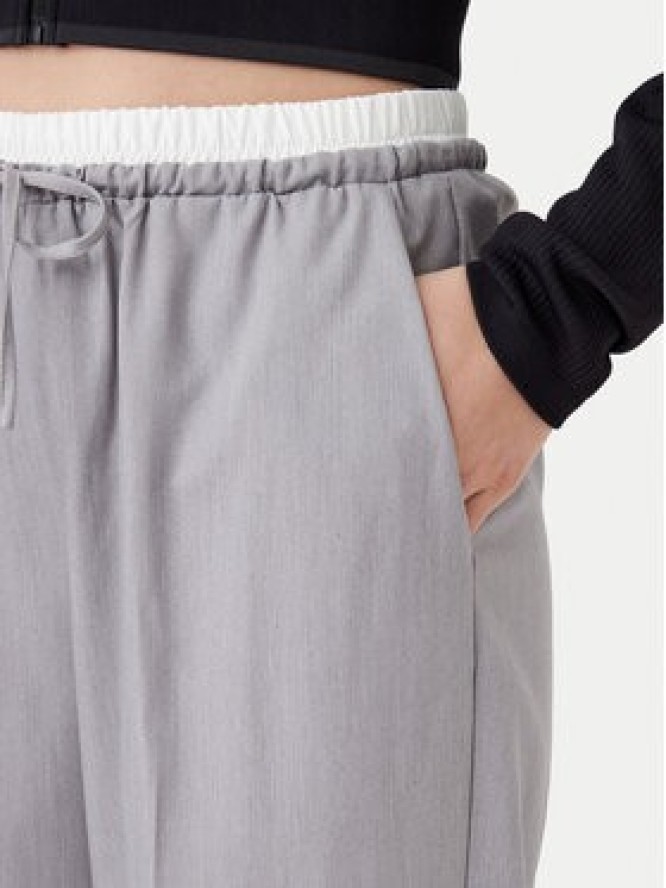 Noisy May Spodnie materiałowe Alva 27033258 Szary Straight Fit