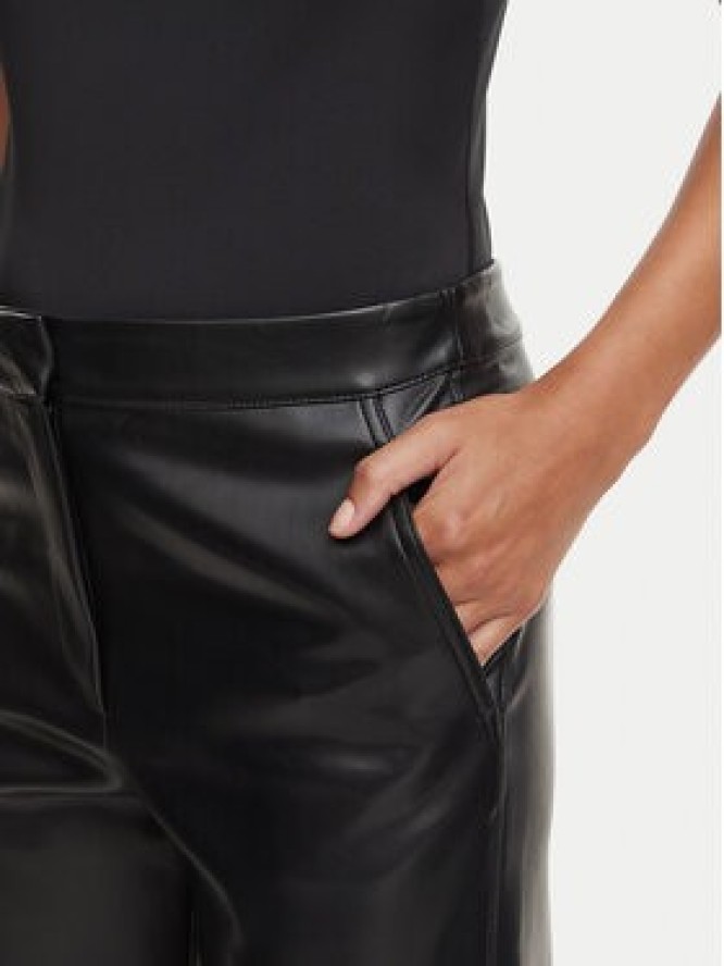 Marella Spodnie z imitacji skóry Palude 2623786012 Czarny Regular Fit