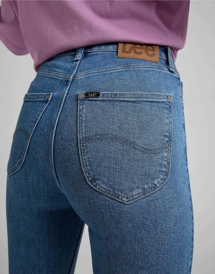 LEE IVY DAMSKIE SPODNIE JEANSOWE LIGHT WASH L32EFAMR 112320158
