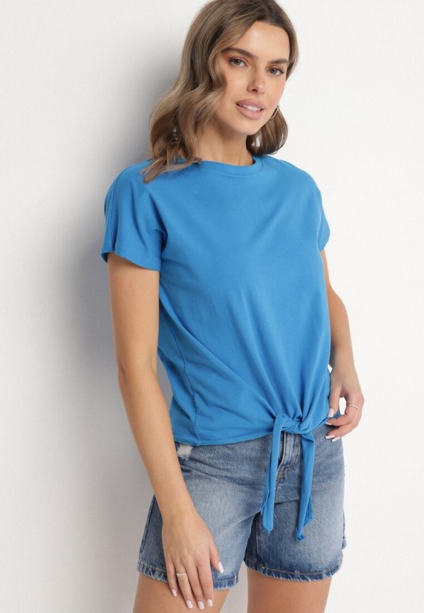 Jasnoniebieski T-shirt z Bawełny z Ozdobnym Wiązaniem Sunitra