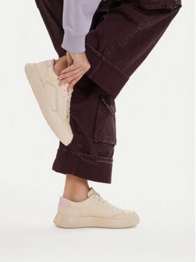 ECCO Sneakersy Move 22380361378 Écru