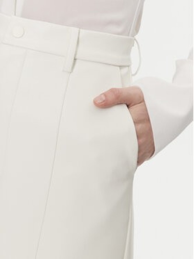 Bardot Spodnie z imitacji skóry 58936PB1 Biały Regular Fit