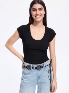 T-shirt slim fit - czarny