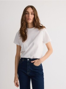 Bawełniany t-shirt regular - biały
