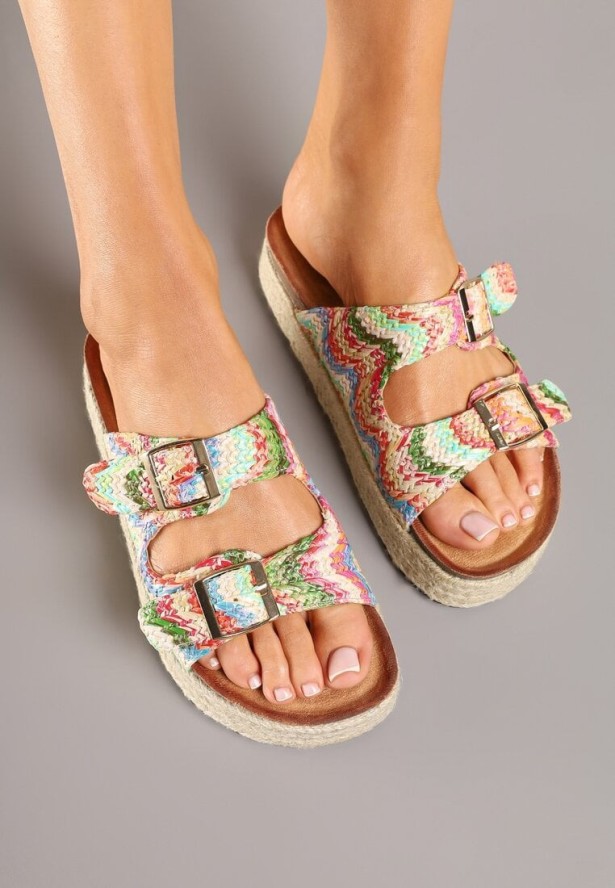 Beżowo-Różowe Klapki na Grubej Plecionej Podeszwie Ozdobione Klamrami Jalineas