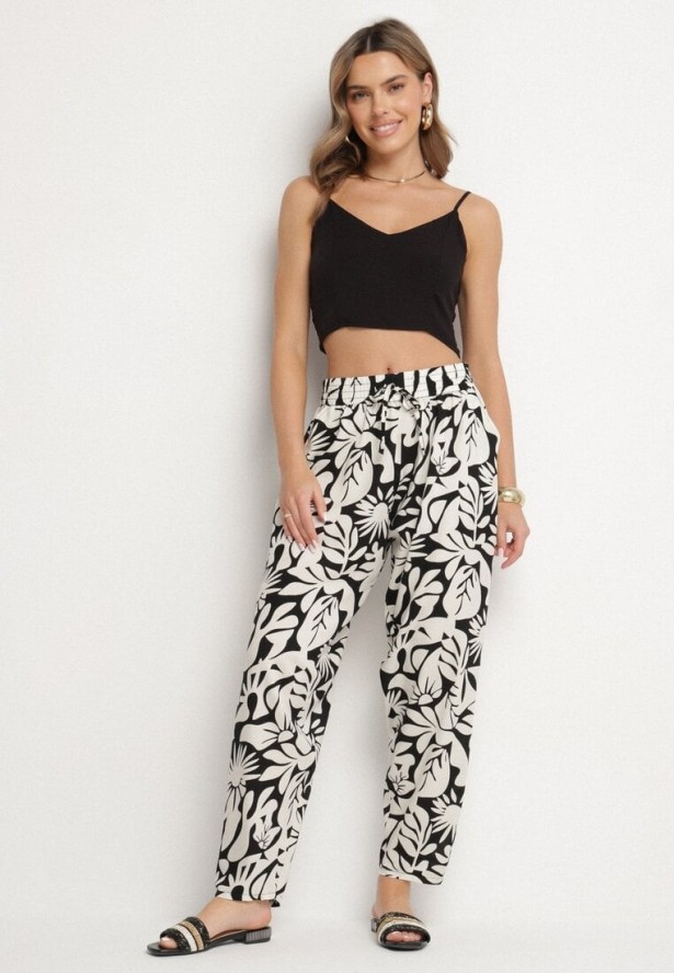 Czarne Wiskozowe Spodnie z Wysokim Stanem w Kwiaty Nilandria