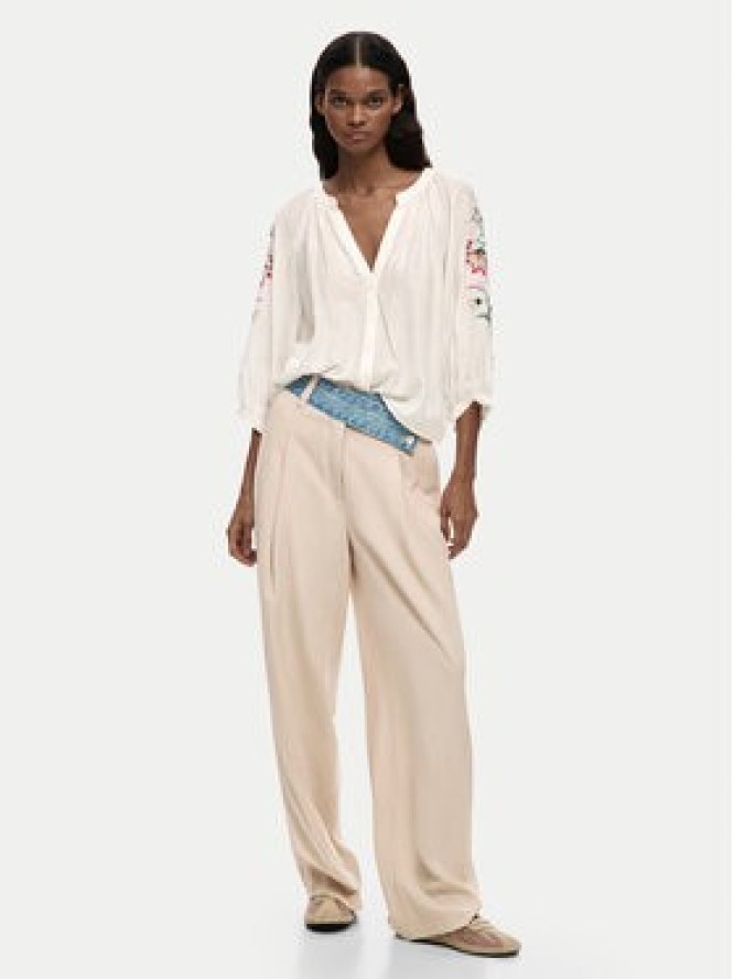 Desigual Bluzka 26SWBW13 Biały Regular Fit