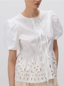 Wiązana bluzka z baskinką - biały