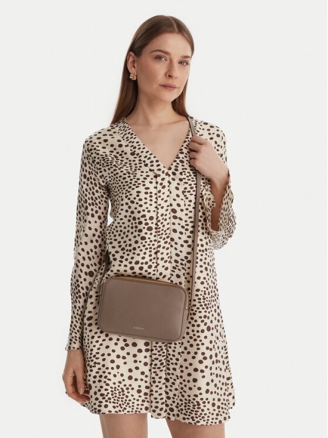 Calvin Klein Torebka Foil Logo Elongated Camera Bag LV04F3276G Beżowy