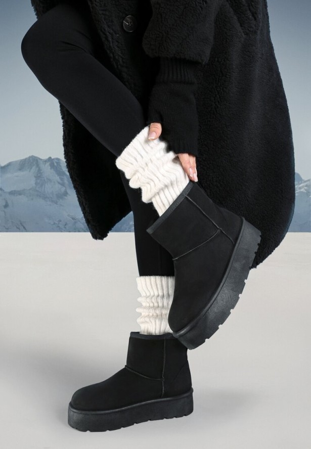 Czarne Śniegowce na Platformie z Wsuwaną Cholewką Irialia