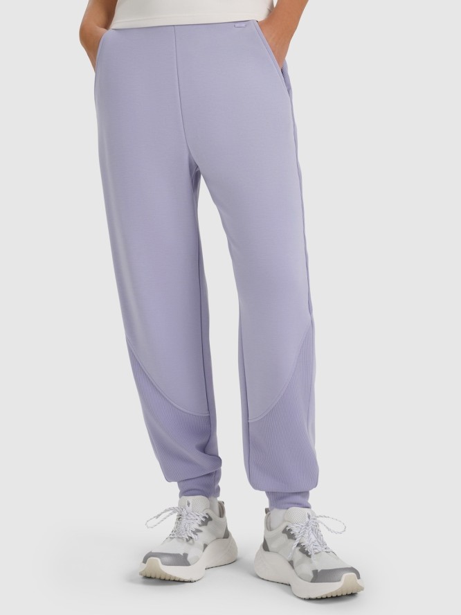 4F Spodnie dresowe joggery z modalem damskie - granatowe XS