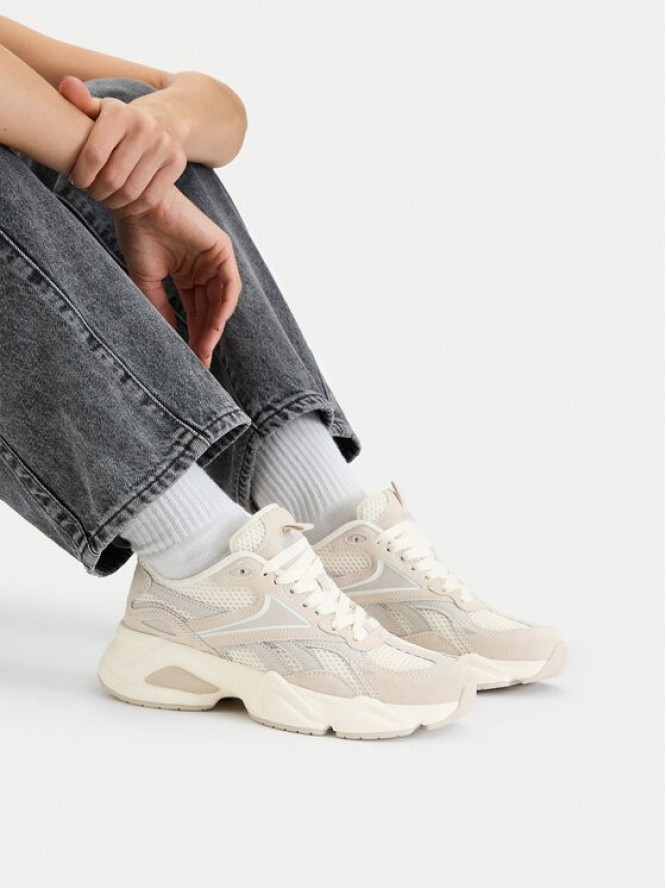 Reebok Sneakersy C-CHARGE AR30246WCCC Kremowy
