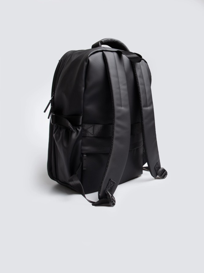 Plecak czarny Ricardo 906