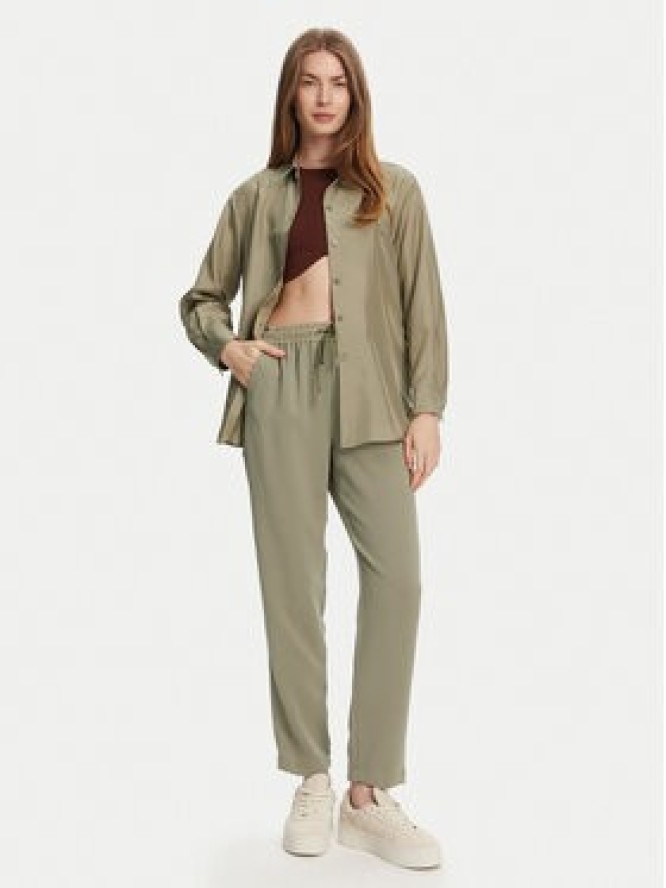 Marella Spodnie dresowe Abitata 2513131045 Zielony Regular Fit