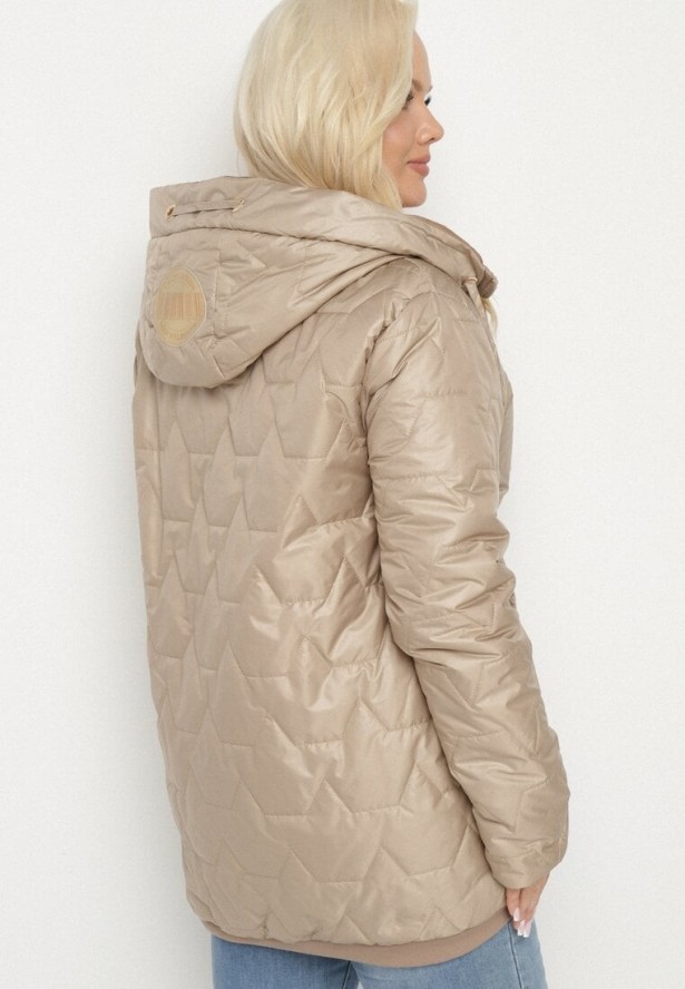 Ciemnobeżowa Kurtka Pikowana o Pudełkowym Kroju z Kapturem Nusolea