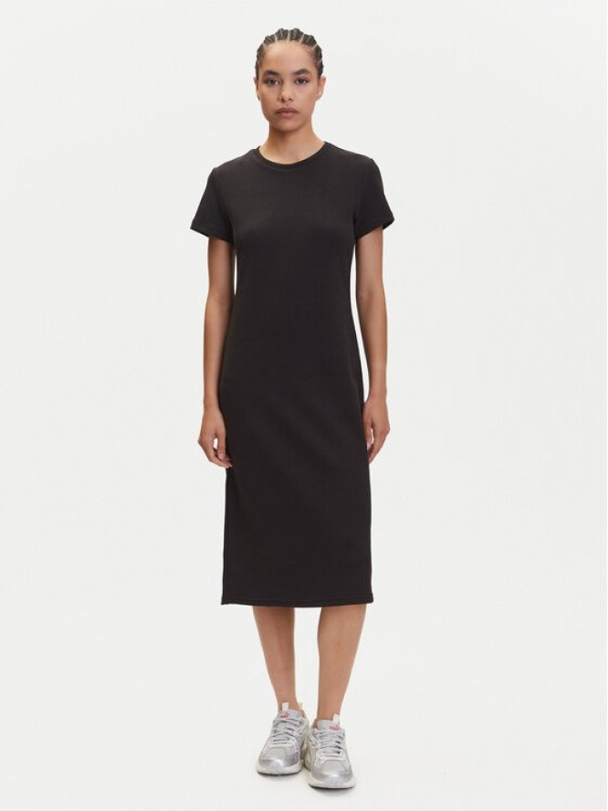 Puma Sukienka codzienna Her 685063 Czarny Regular Fit