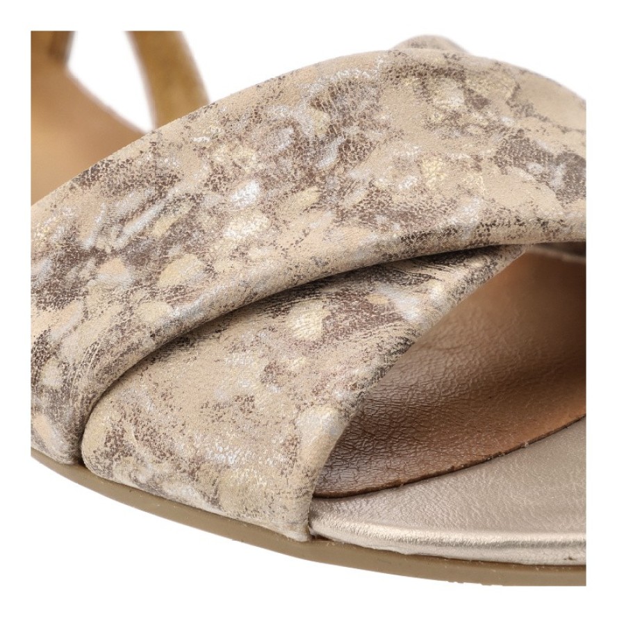 Złote Sandały Maciejka Eleganckie Wzorzyste Obuwie Damskie