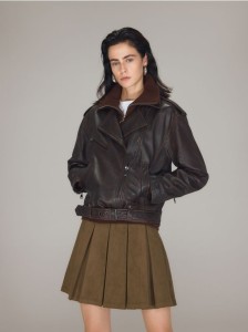 Spódnica mini z zakładkami - oliwkowy