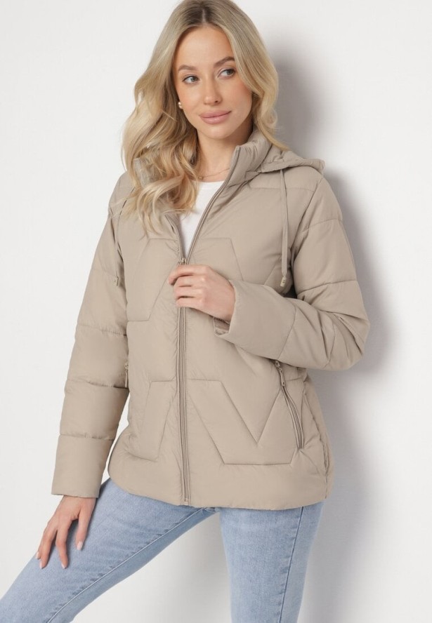 Ciemnobeżowa Kurtka z Szerokim Pikowaniem i Kapturem Yasidi