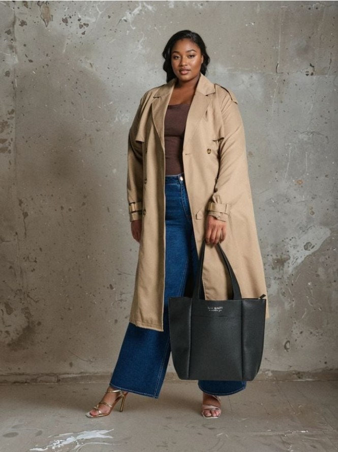 Torebka shopper z imitacji groszkowej skóry - czarny