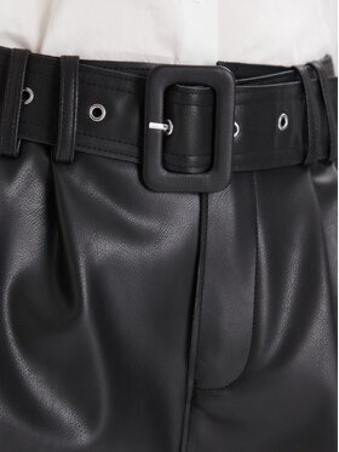 Morgan Szorty z imitacji skóry 242-SHOANE Czarny Slim Fit