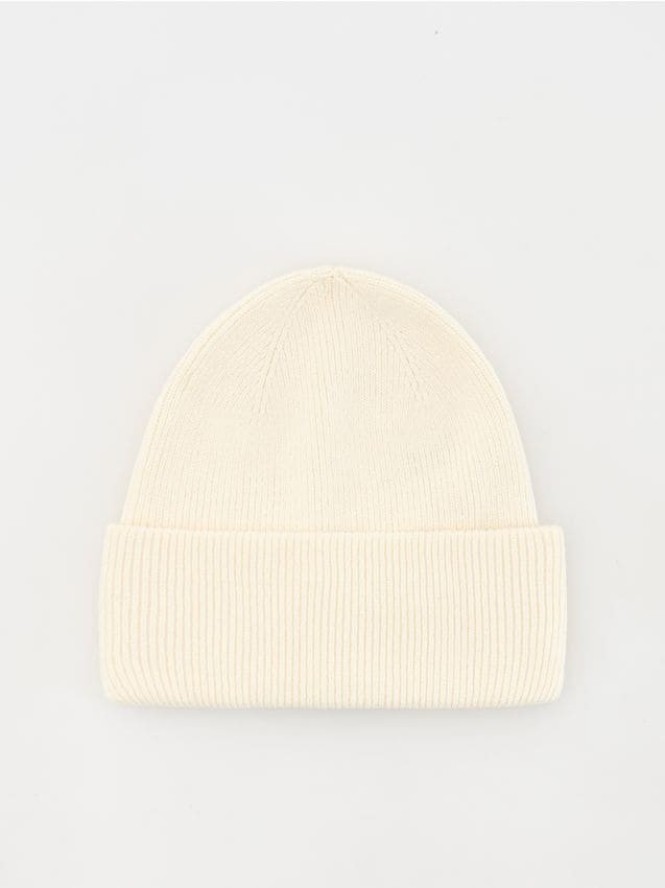 Czapka beanie z wiskozą - złamana biel