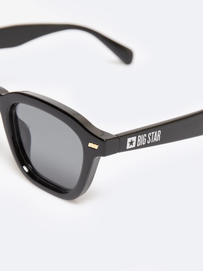 Okulary przeciwsłoneczne czarne Kari 906