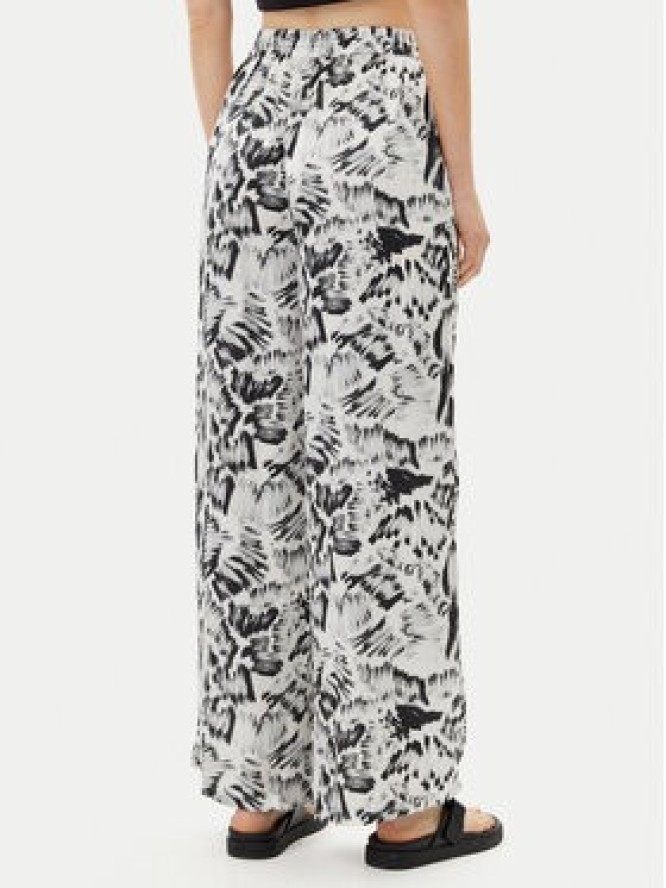 Volcom Spodnie materiałowe Alix B1212504 Biały Relaxed Fit