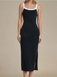 Bawełniana sukienka midi na ramiączkach - czarny