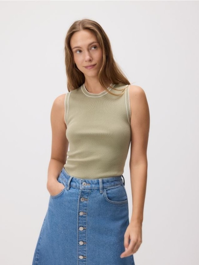 Gładki top z wiskozą - oliwkowy