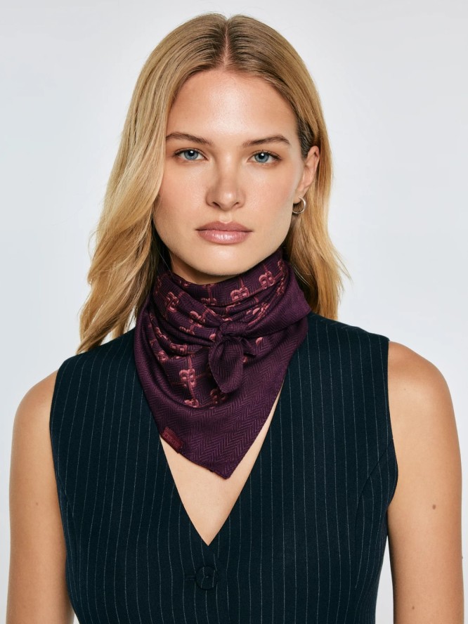 Szal damski z wiskozy z printem bordowy Margotta 604