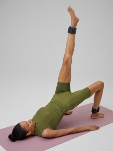 4F Top do jogi slim szybkoschnący damski - oliwkowy XL