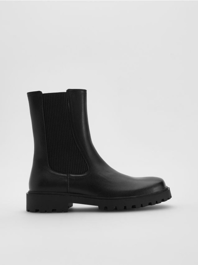 Skórzane botki - czarny