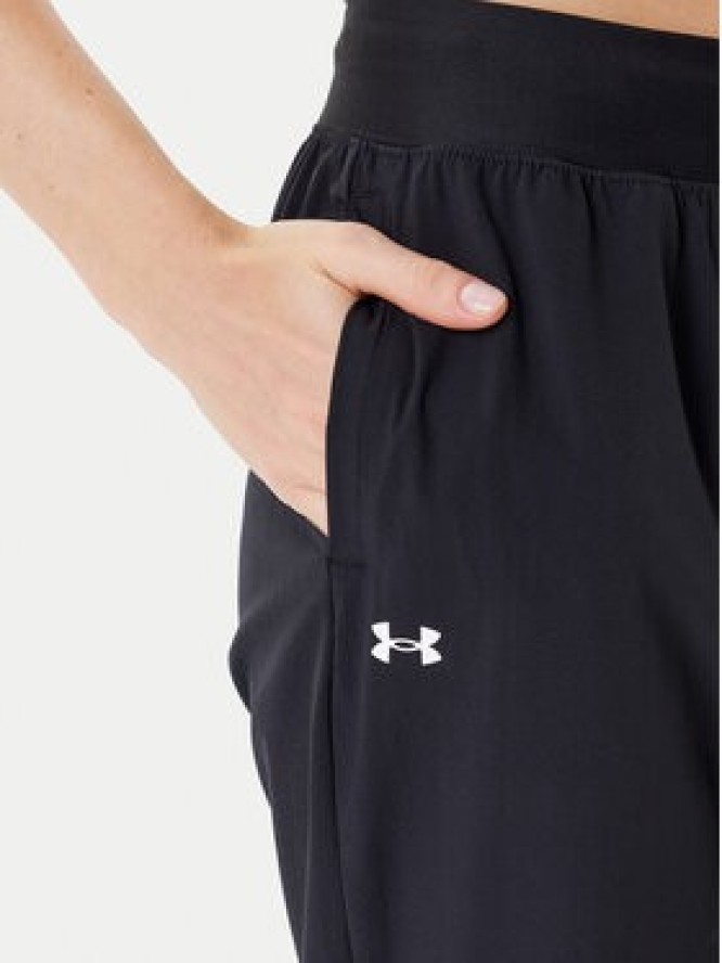 Under Armour Spodnie dresowe Armoursport High Rise Wvn Pnt 1382727-001 Czarny Loose Fit