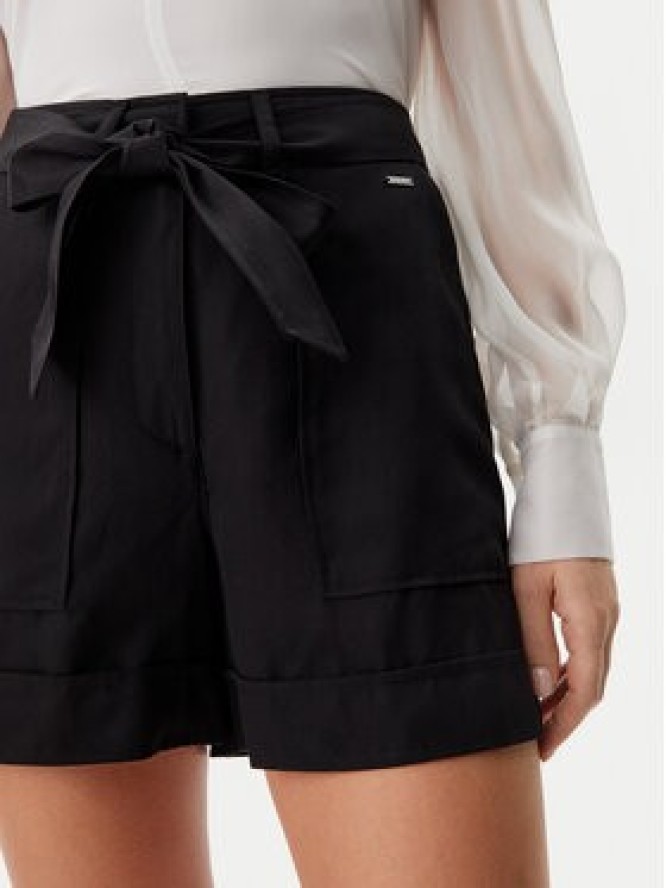 Guess Szorty materiałowe W5GD1RWG4C2 Czarny Regular Fit