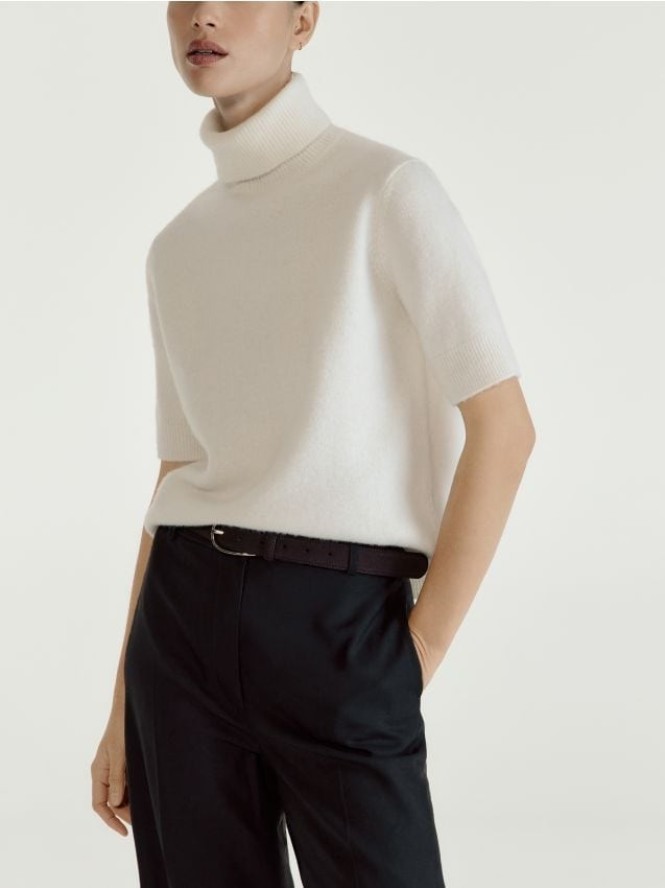 Wełniany sweter - kremowy