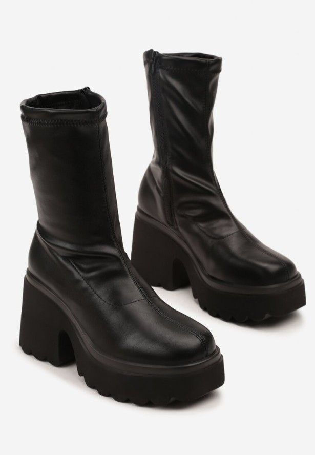 Czarne Przylegające Botki Vices w Stylu Grunge na Słupku z Ociepleniem Falarina