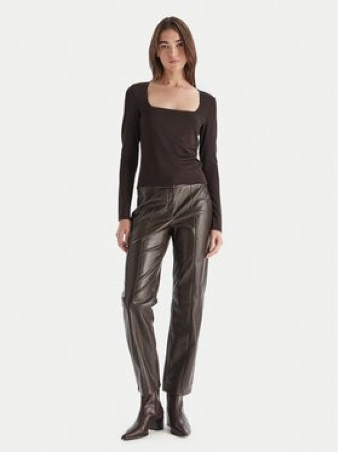 Vero Moda Spodnie z imitacji skóry Vips 10336342 Brązowy Straight Fit