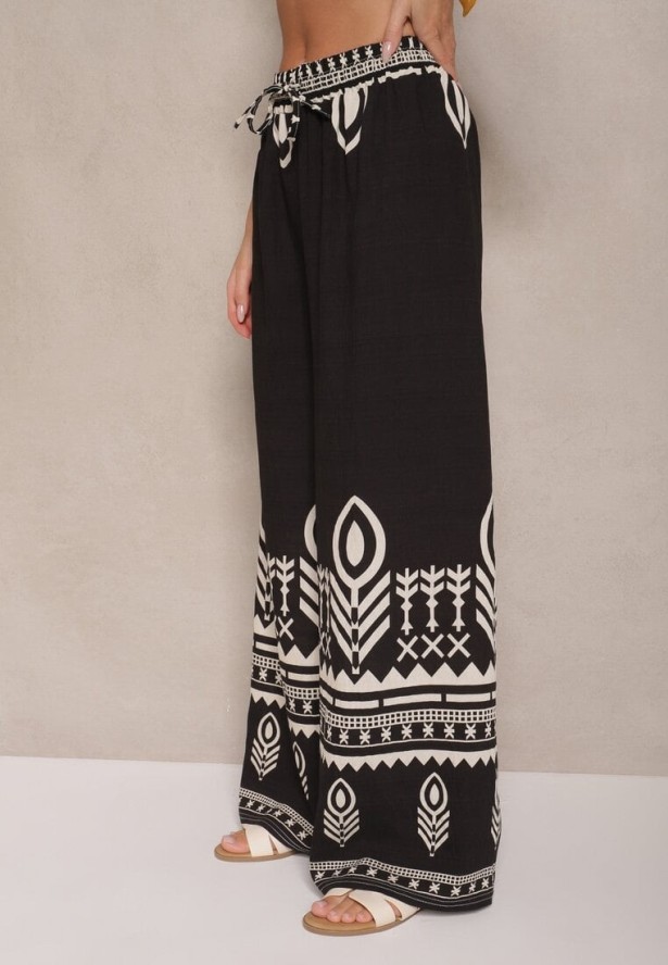 Czarne Szerokie Spodnie z Wiskozy z Gumką w Talii Zdobione Etnicznym Wzorem Soleldi