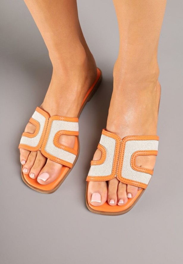 Pomarańczowe Klapki Zdobione Tweedem i Wycięciami Forria