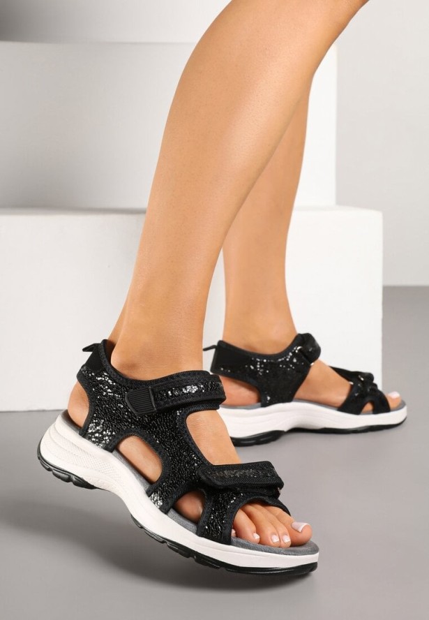 Czarne Metaliczne Sandały Vices w Sportowym Stylu z Zapięciem na Rzep Tanadoria