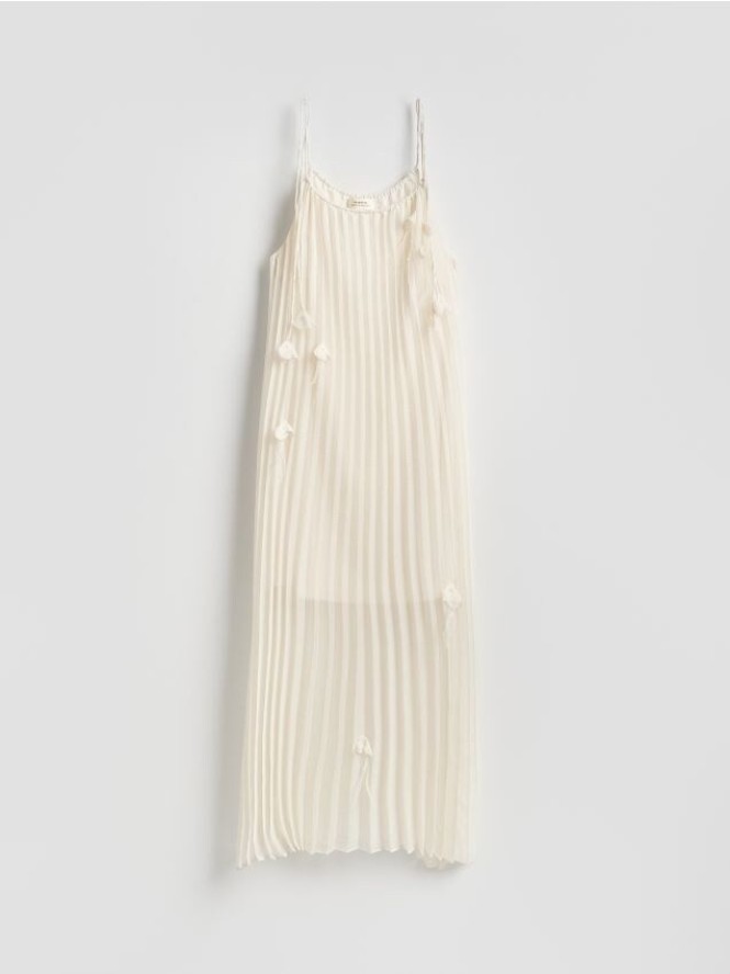 Sukienka z kwiatową aplikacją - złamana biel