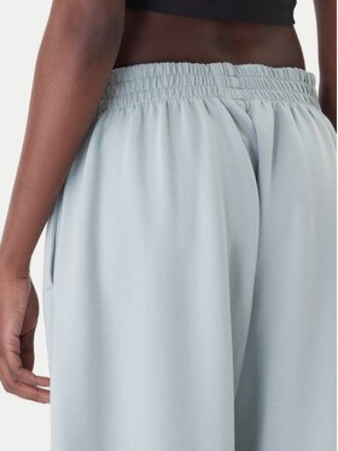 adidas Spodnie dresowe Soft Lux KA7018 Zielony Loose Fit