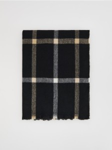 Szalik w kratę z wiskozą - czarny