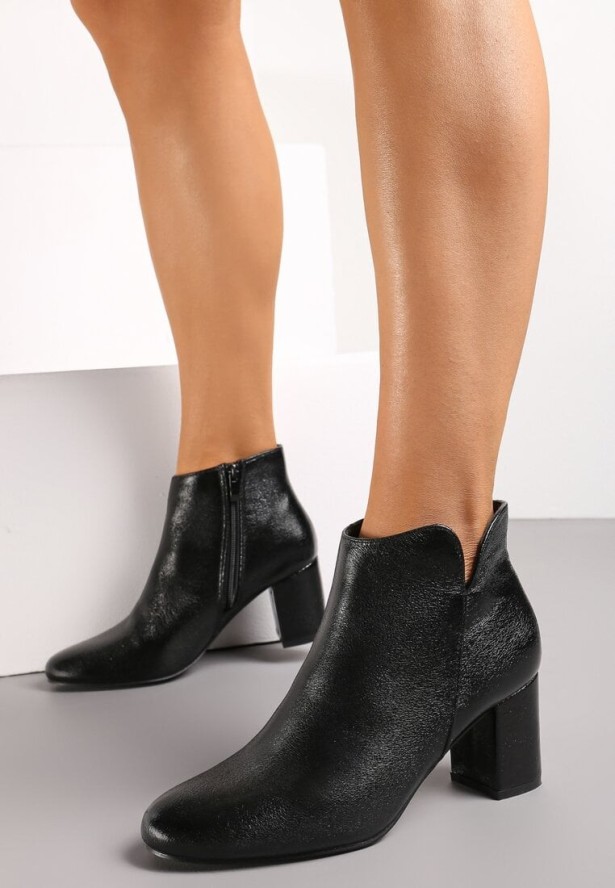 Czarne Metaliczne Botki na Słupku Seleniia