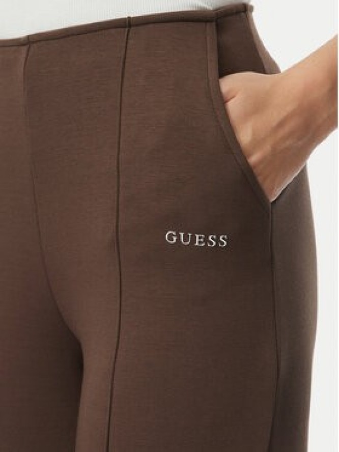 Guess Spodnie dresowe V4YB07 KCAY2 Khaki Regular Fit