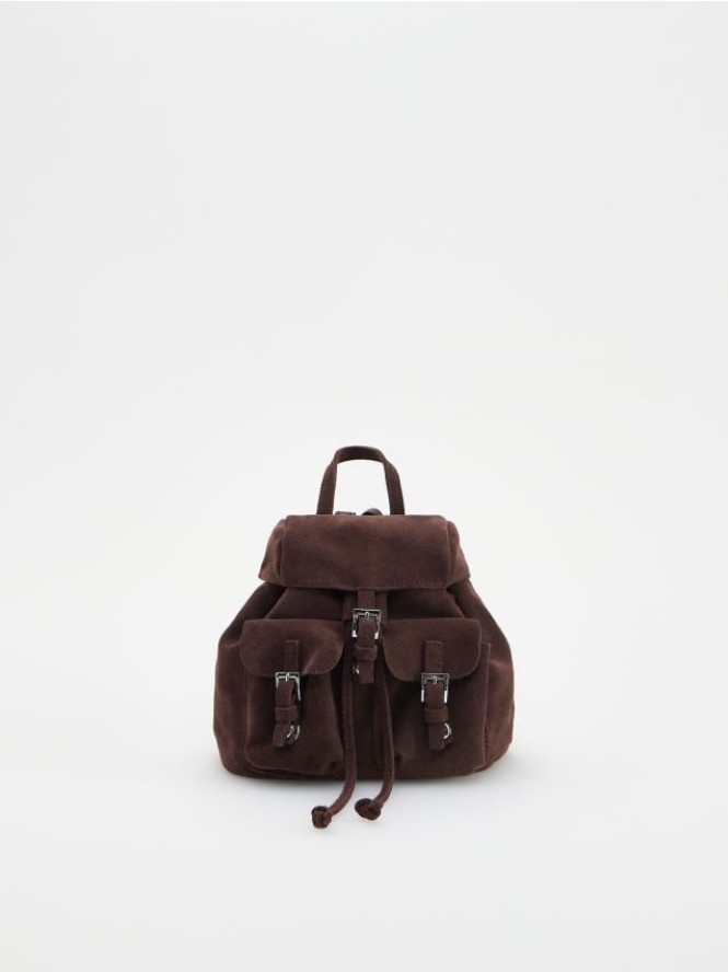 Zamszowy plecak z kieszeniami - ciemnobrązowy
