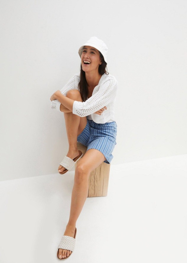 Bolerko w szydełkowy wzór, krótki rękaw