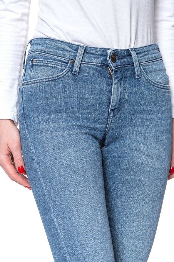 SPODNIE DAMSKIE LEE SCARLETT FRESH BLUE L526DIAL 112111571